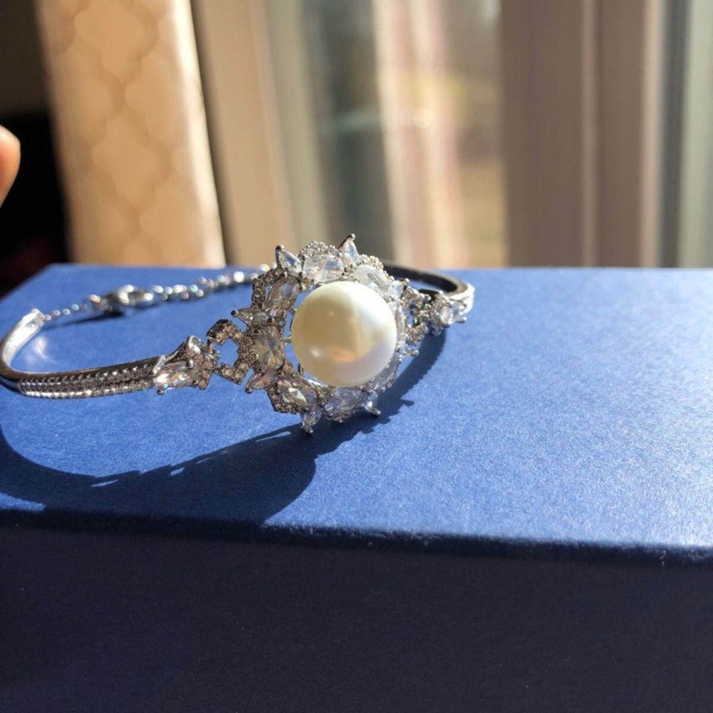 Unique Swarovski Elements Bracelet With Pearl - image 5